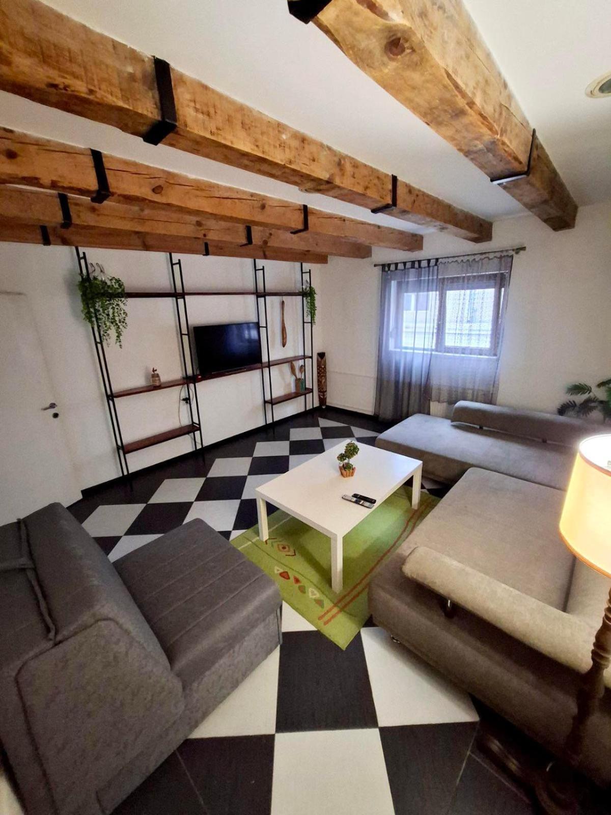 Downtown Apartment Nis Ngoại thất bức ảnh